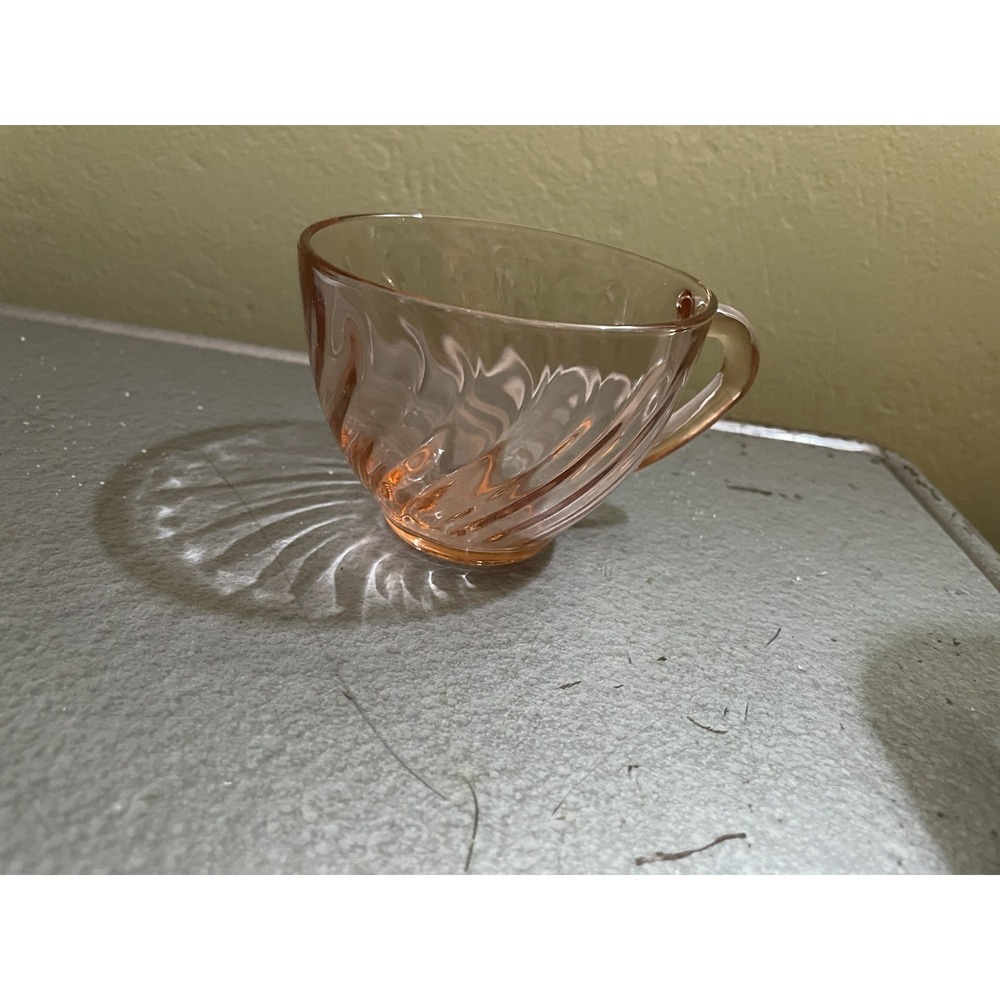 1 Vtg Arcoroc France Rosaline Pink Depression Glass Swirl Tea Cup